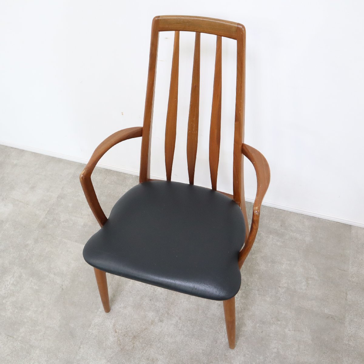 デンマーク製 ニールスコフォード エヴァ・アームチェア – バナル