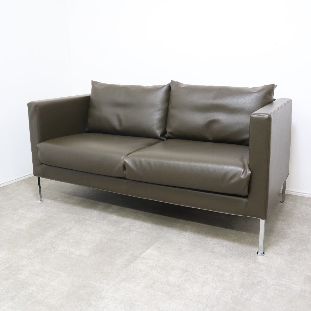【人気急上昇】 Cassina ixc. カッシーナイクスシー ボックススモールソファ 2人 2人掛け・3人掛けソファ