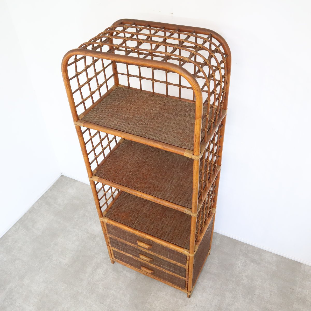 ヴィンテージ ラタン 籐 飾り棚 オープンラック シェルフ 昭和レトロ 玄関雑貨 収納棚 籐 ラタン 昭和レトロ 天然素材 アンティーク