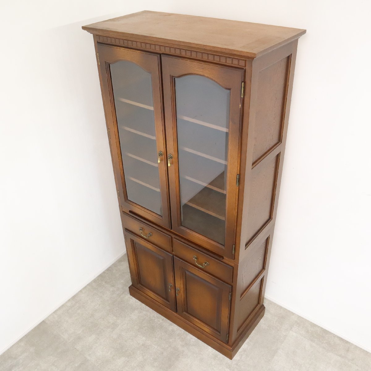 飛騨産業キツツキ/コロニアルの食器棚・カップボード – バナル