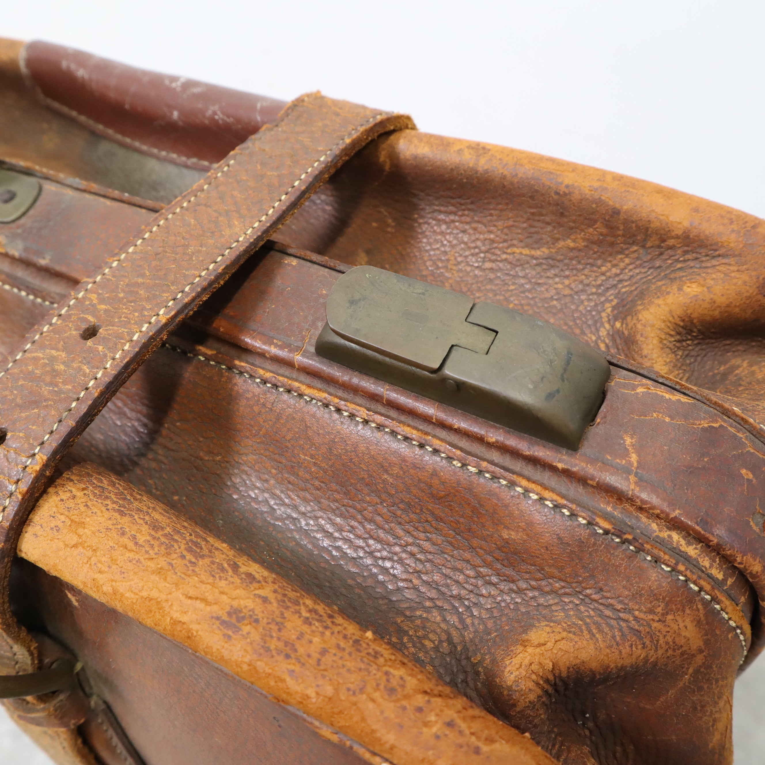e.de senneville ヴィンテージ ヌメ革 ボストンバッグ e.de senneville ヴィンテージ ヌメ革 ボストンバッグ
