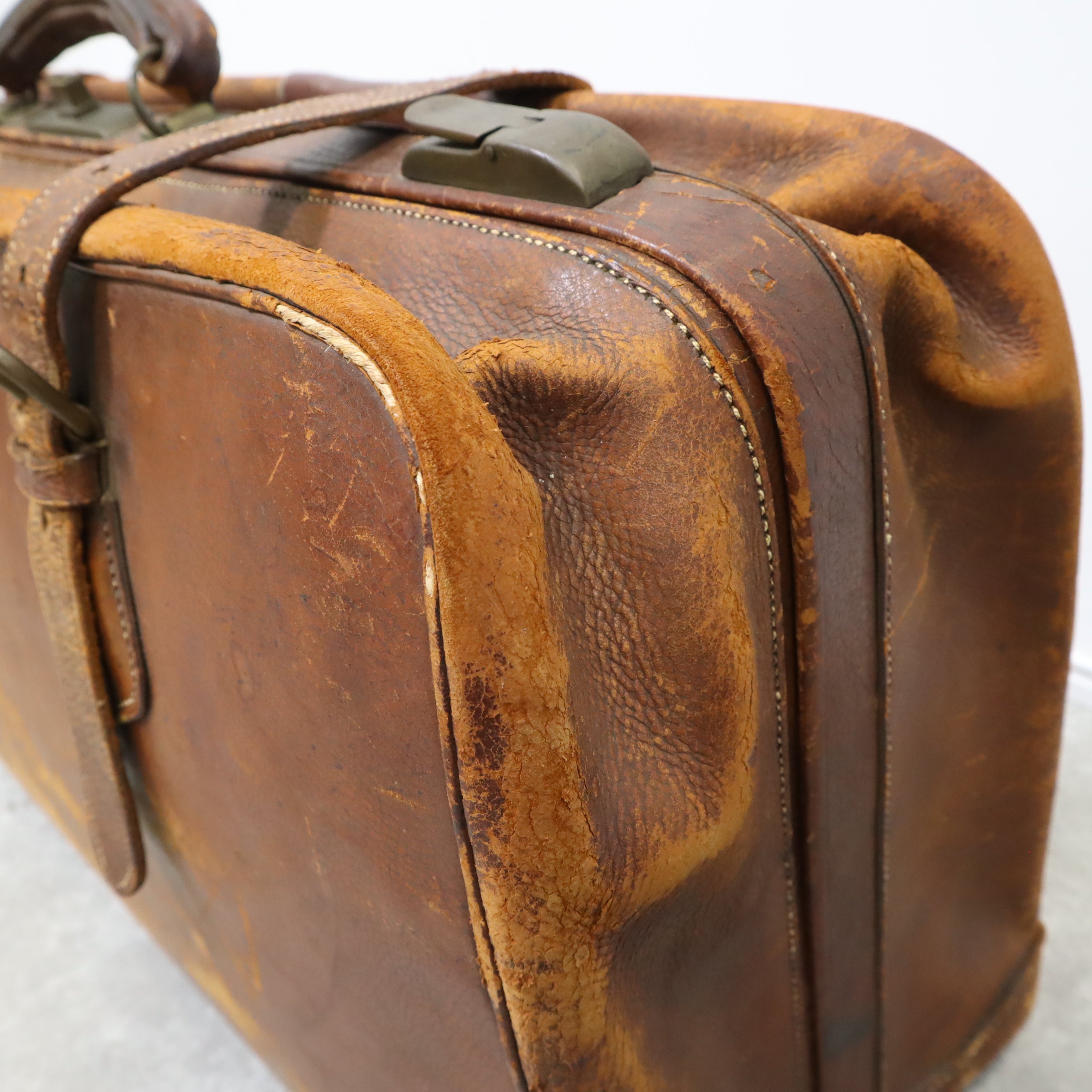 ヴィンテージ 本革 レザートランクケース ボストンバッグ 雰囲気最高！ヴィンテージ 本革トランクケース/ボストンバッグ