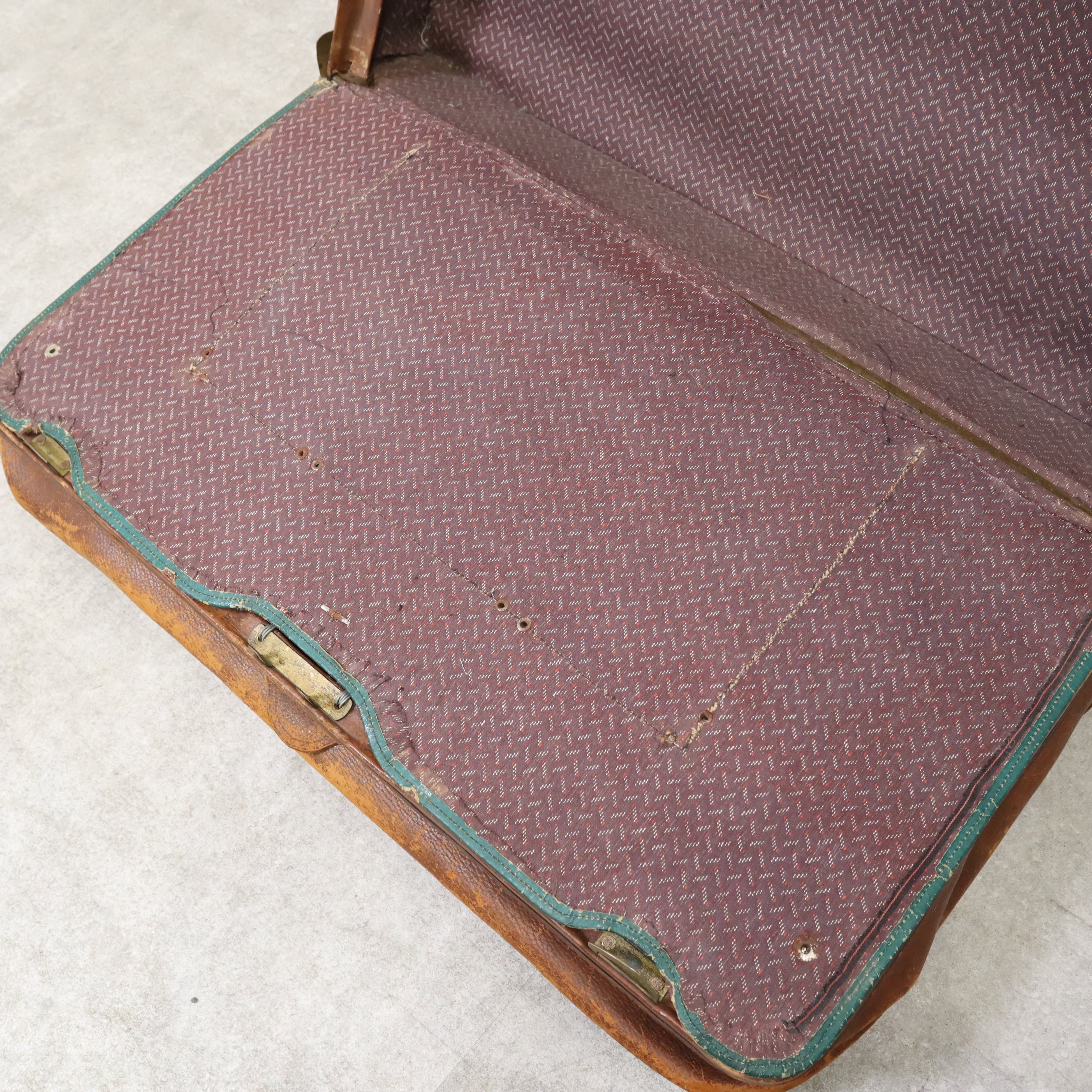 ヴィンテージ 本革 レザートランクケース ボストンバッグ 雰囲気最高！ヴィンテージ 本革トランクケース/ボストンバッグ