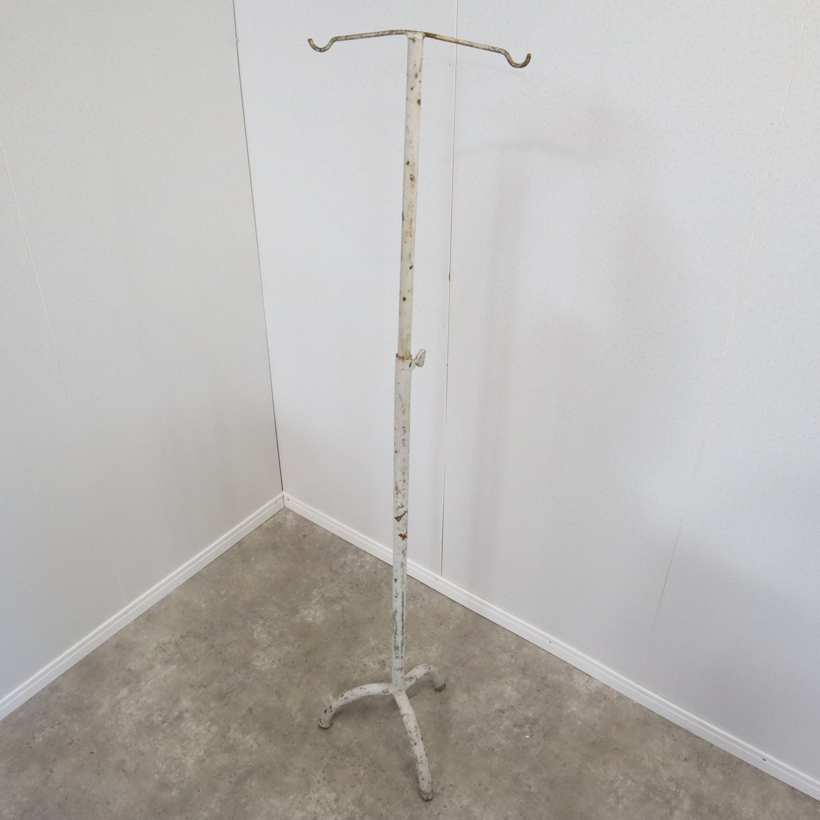 昭和初期 鉄製点滴スタンド 時代物　店舗什器 昭和初期 鉄製点滴スタンド 時代物 店舗什器 - メルカリ