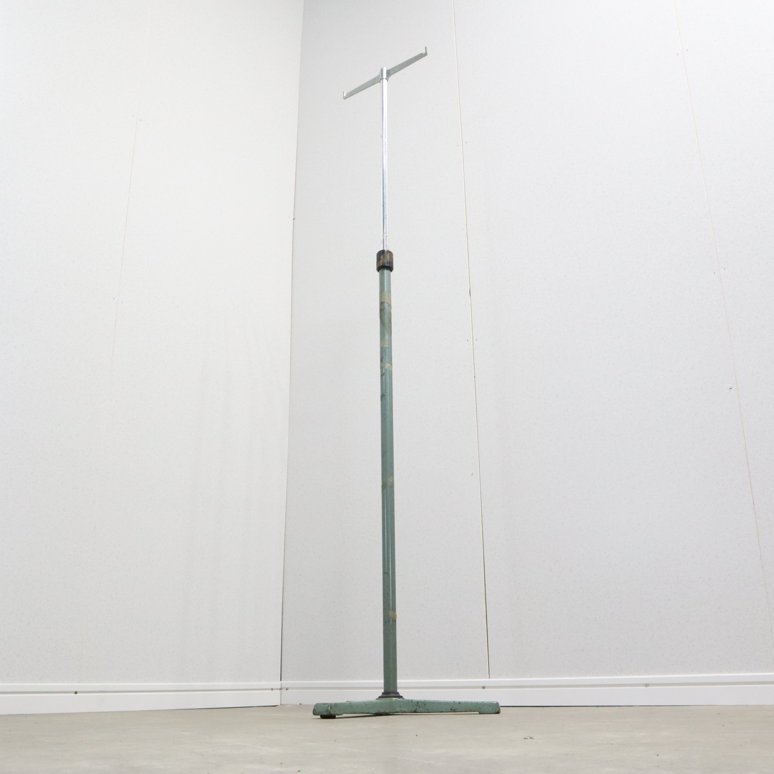 昭和初期 鉄製点滴スタンド 時代物　店舗什器 点滴スタンド ヴィンテージ レトロ 什器 病院 ハンガーラック