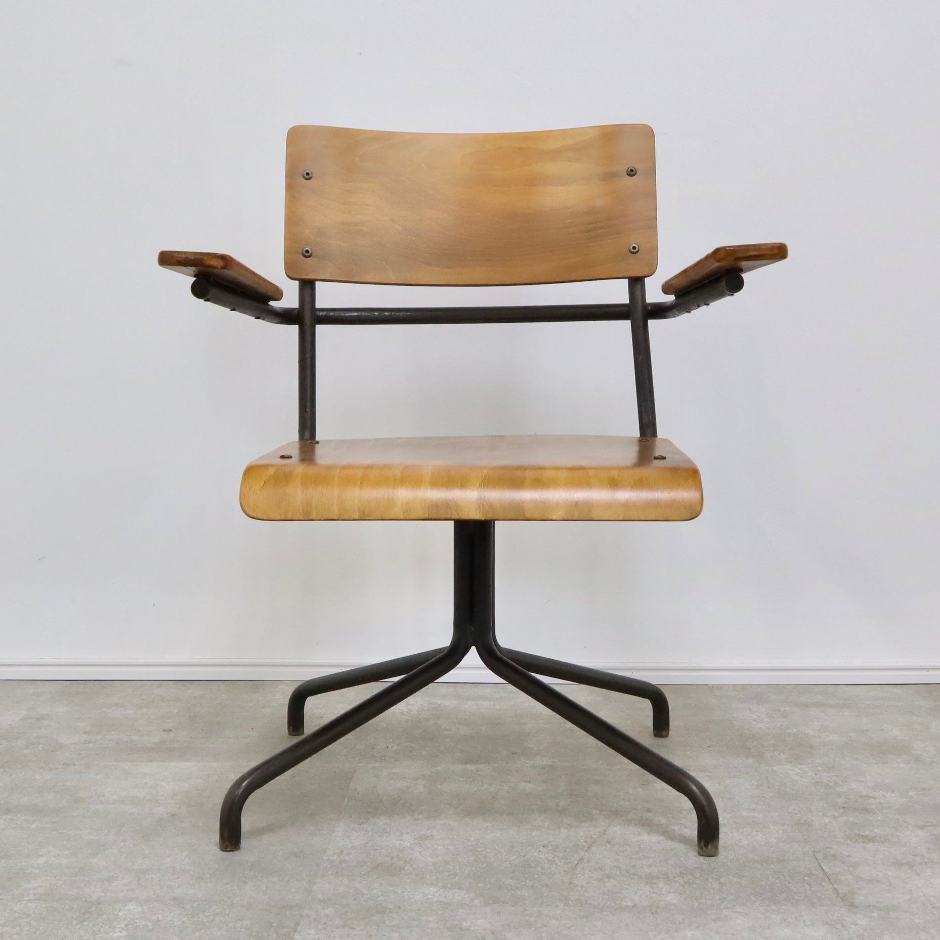 【廃番品 レア】アデペシュ a.depeche アイアンチェア Iron stool・Iron high stool アイアンスツール・アイアンハイ