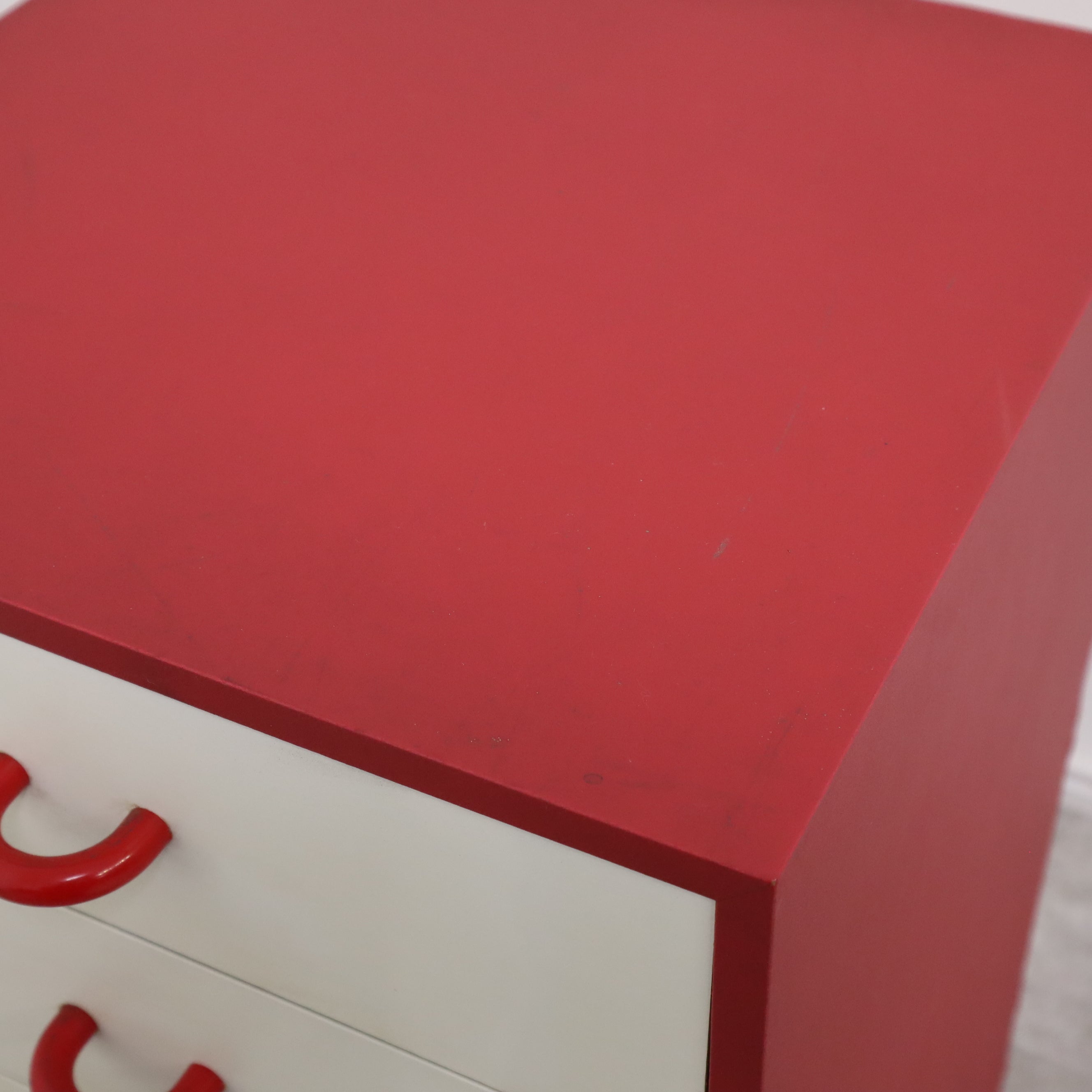 【最終値下げ】レトロポップなたんす　白 mii-kago1n.jpg