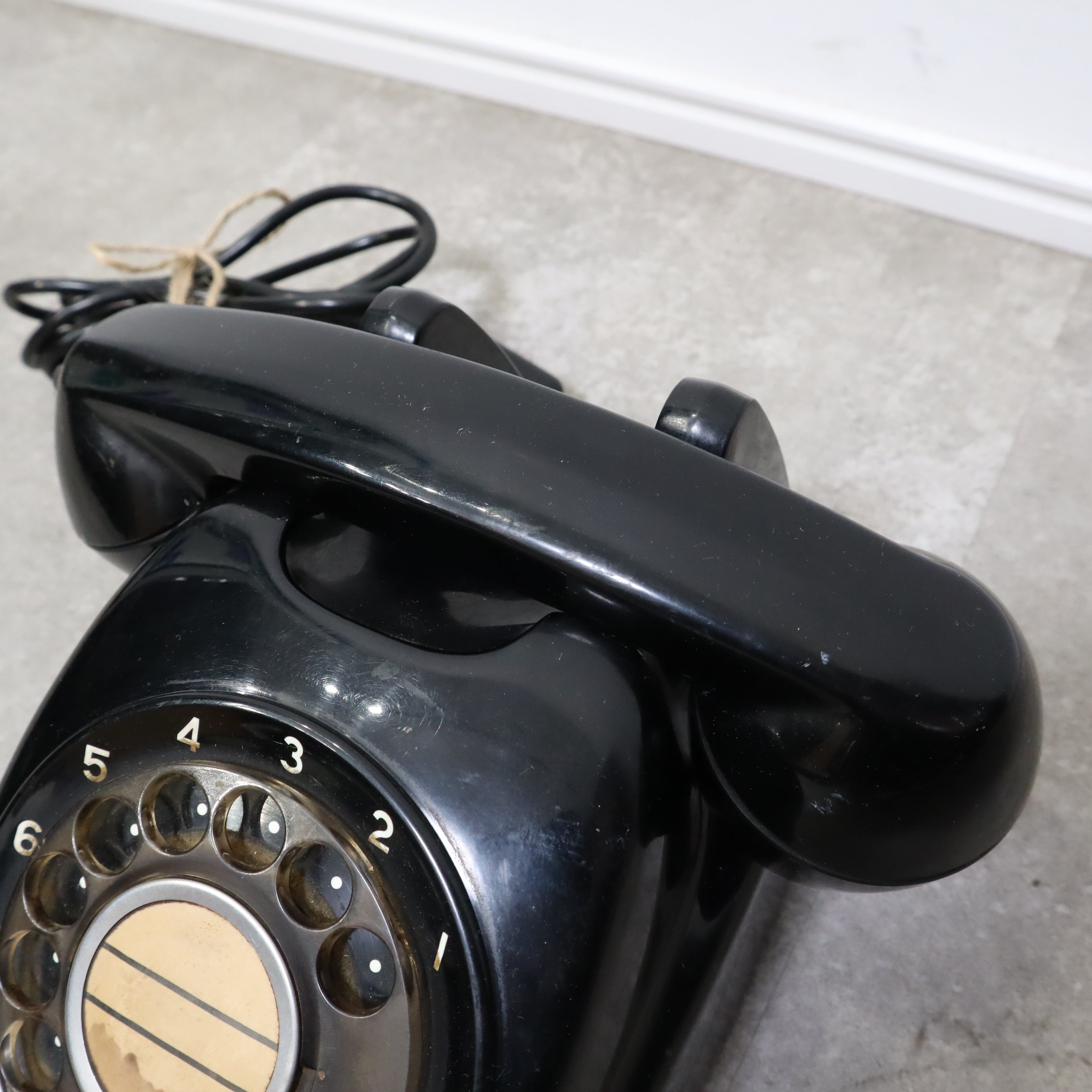 これぞ昭和の象徴！黒電話【EC1207】 – バナルオンラインショップ