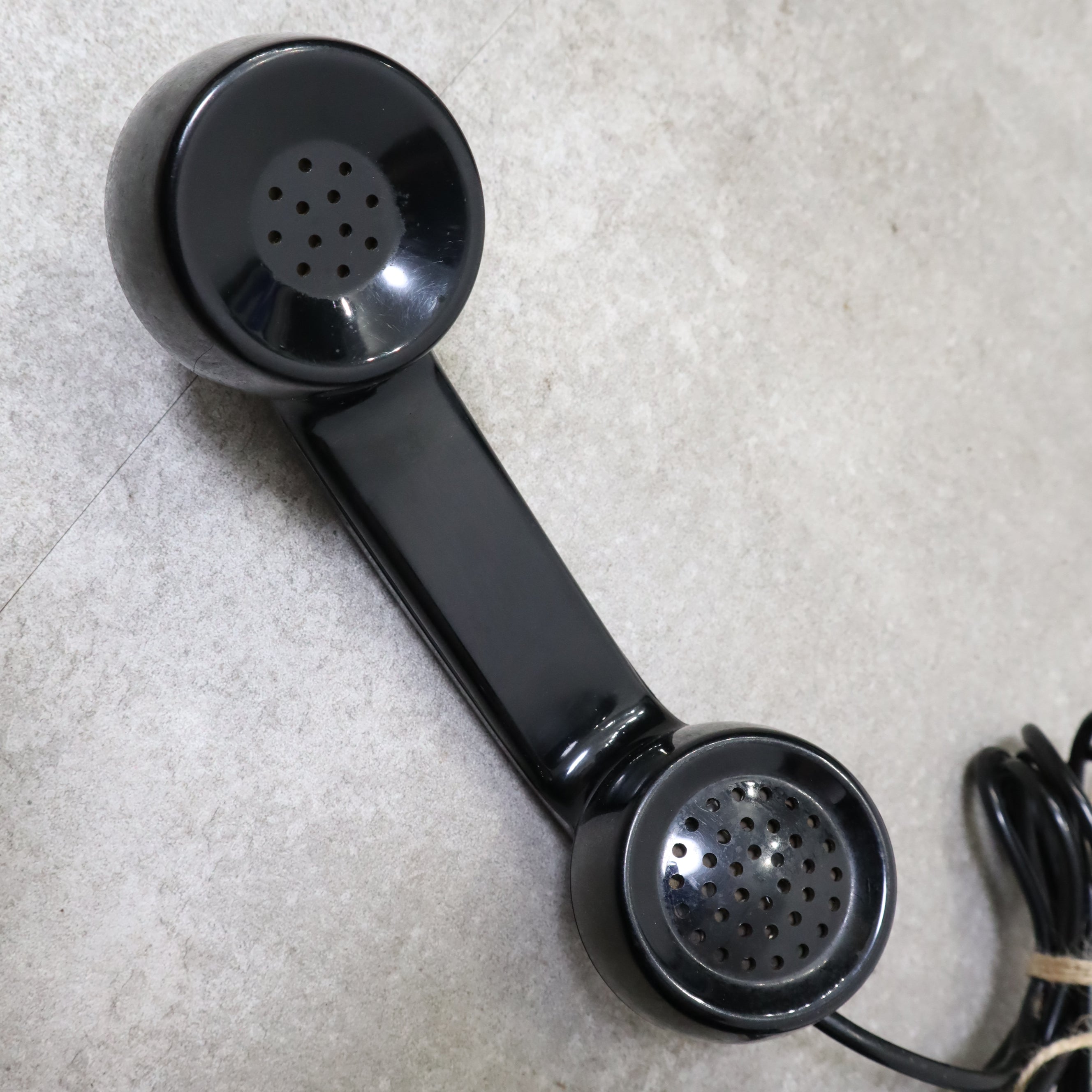 これぞ昭和の象徴！黒電話【EC1207】 – バナルオンラインショップ