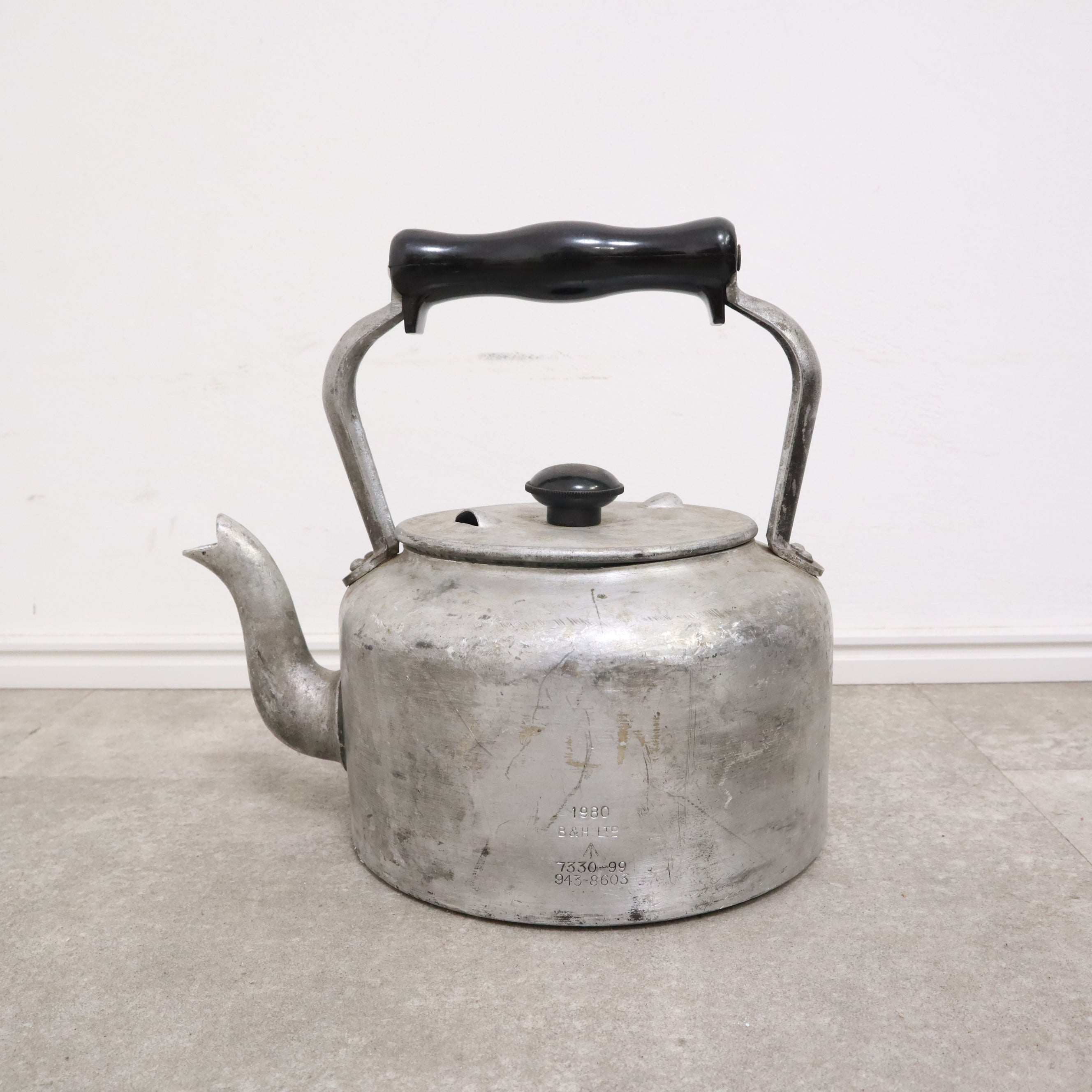 イギリス】ヴィンテージ やかん ケトル デザイン3連 フック 真鍮