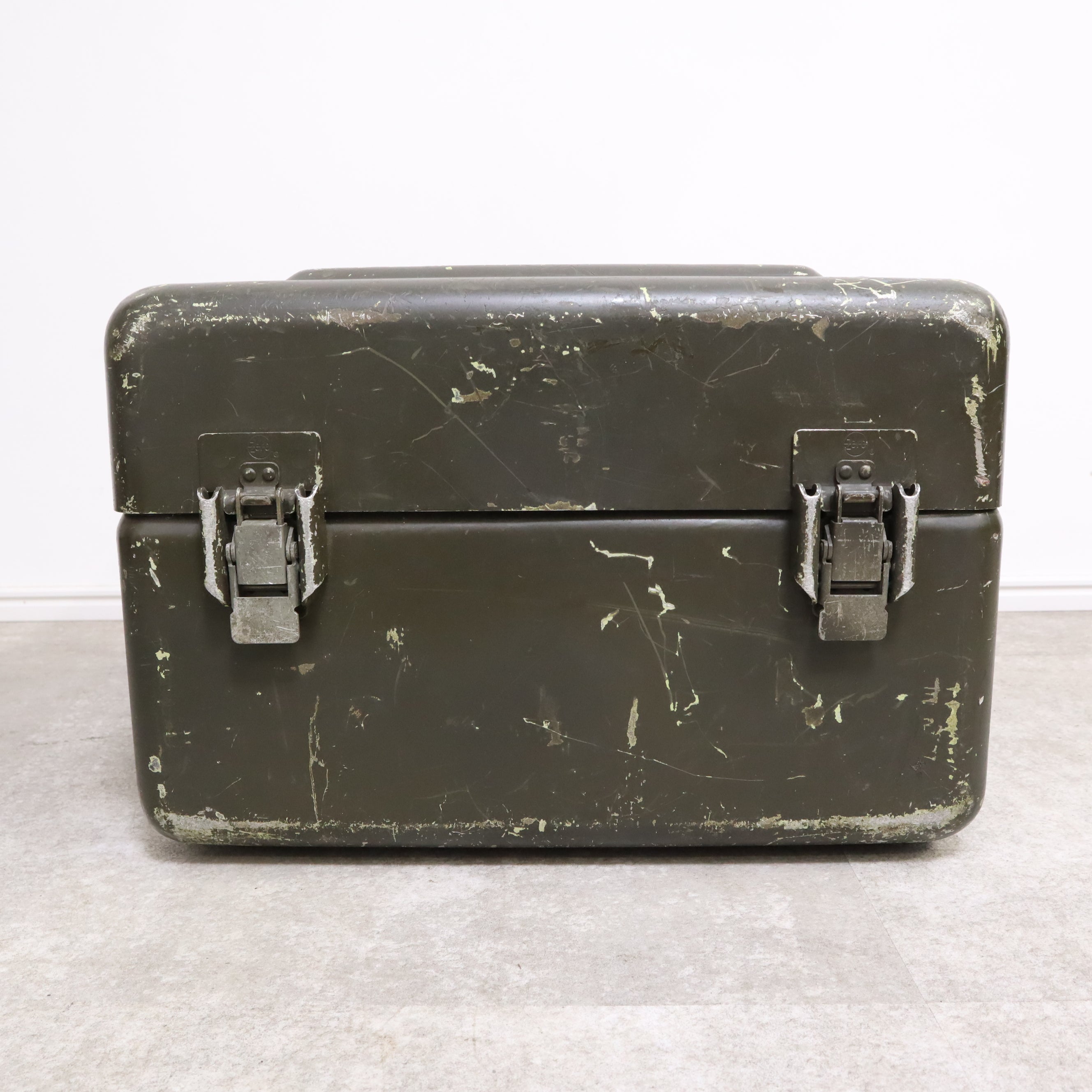 米軍放出品！ナイトビジョンケース・アルミボックスコンテナ – バナル