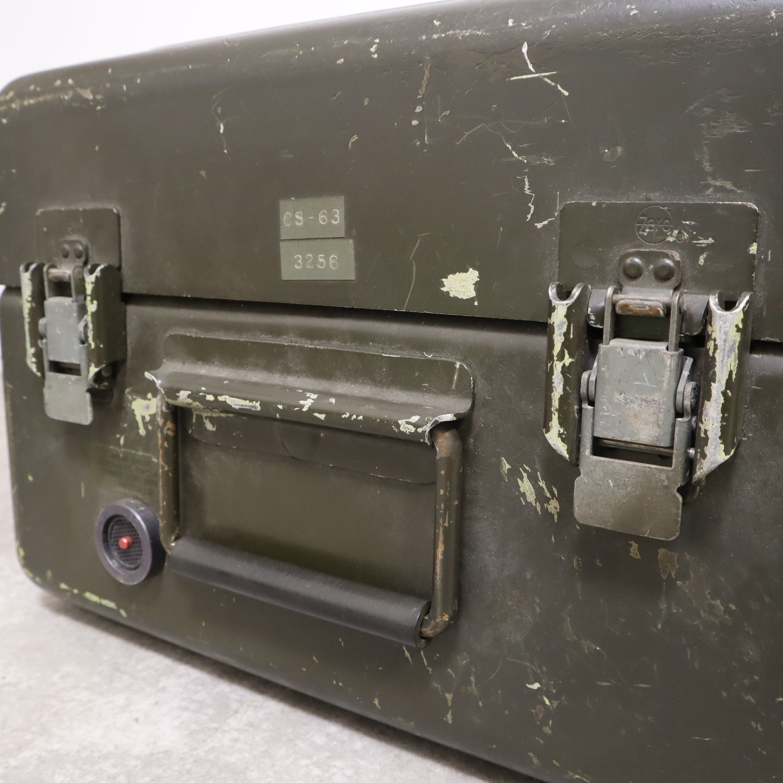 米軍ナイトビジョンケース　アルミ製 米軍放出品！ナイトビジョンケース・アルミボックスコンテナ