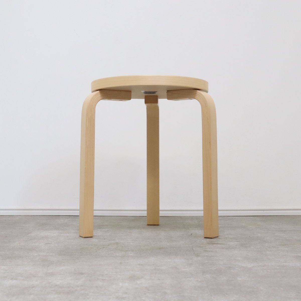 Vitra/ヴィトラ Artek/アルテック Stool 60 スコープ別注 SCOPE リノリウム ペブル11 スツール【04E22040 –  バナルオンラインショップ（BANUL）の通販ならBANUL