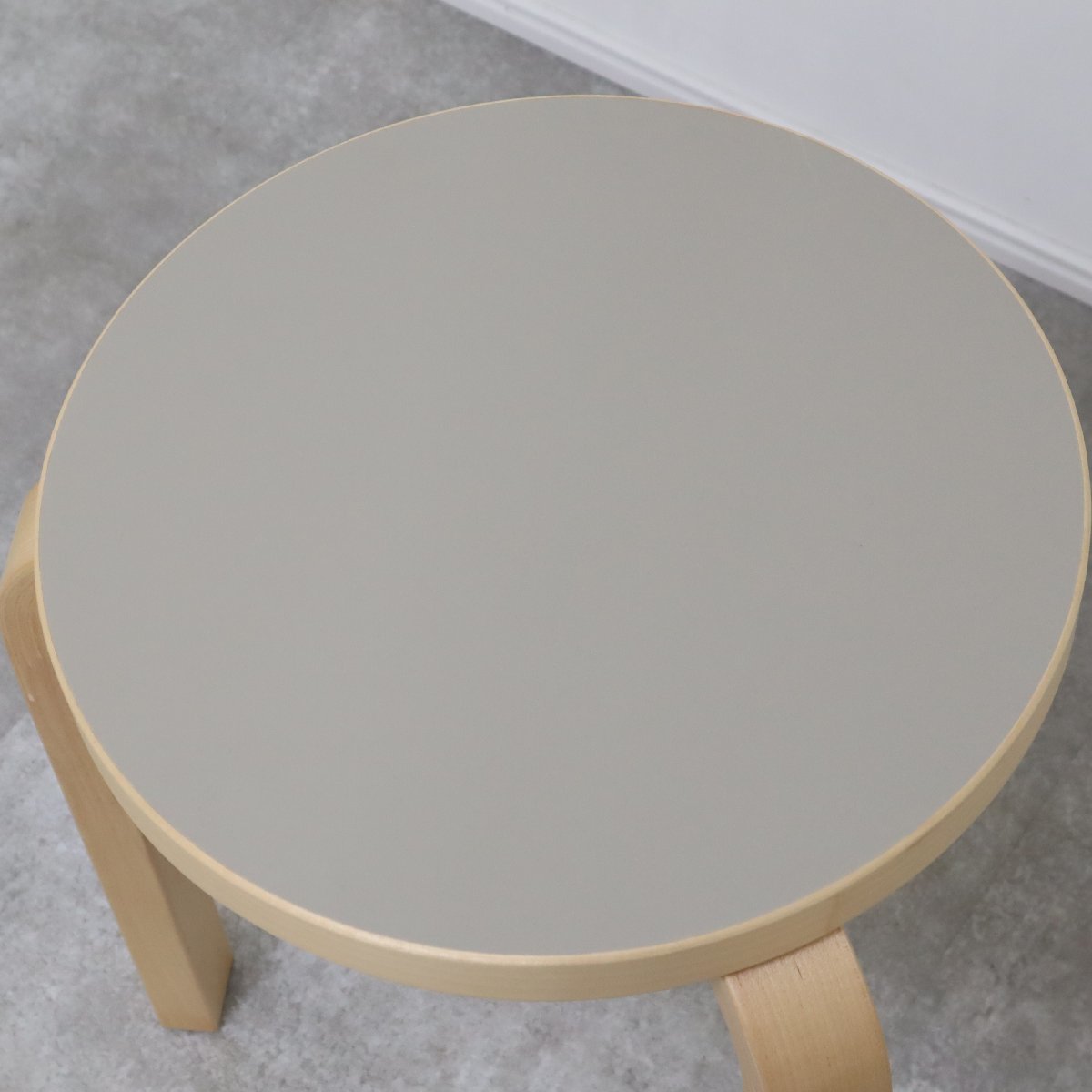 Vitra/ヴィトラ Artek/アルテック Stool 60 スコープ別注 SCOPE リノリウム ペブル11 スツール【04E22040 –  バナルオンラインショップ（BANUL）の通販ならBANUL