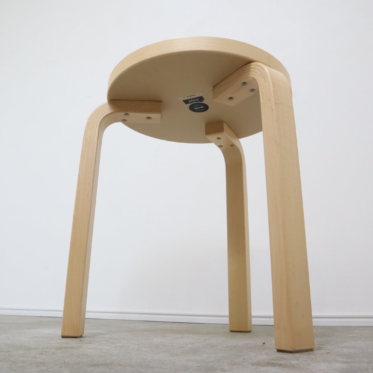 Vitra/ヴィトラ Artek/アルテック Stool 60 スコープ別注 SCOPE リノリウム ペブル11 スツール【04E22040 –  バナルオンラインショップ（BANUL）の通販ならBANUL