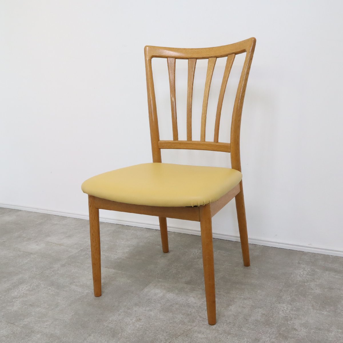 椅子　純喫茶　昭和レトロ　日本製　ビンテージ　イエロー　2 中古品 昭和レトロの通販ならBANUL – ページ 76 – バナルオンラインショップ