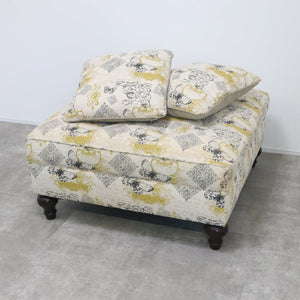 Ashley Furniture Industries アシュレイファニチャー オットマン ファブリック 特大サイズ クッション付【09A2208059】