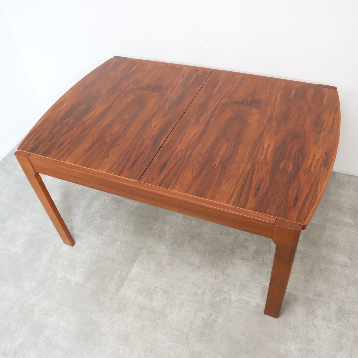 Tendo 天童木工 BRASILEIRA/ブラジレイラ ダイニングテーブル 伸長式