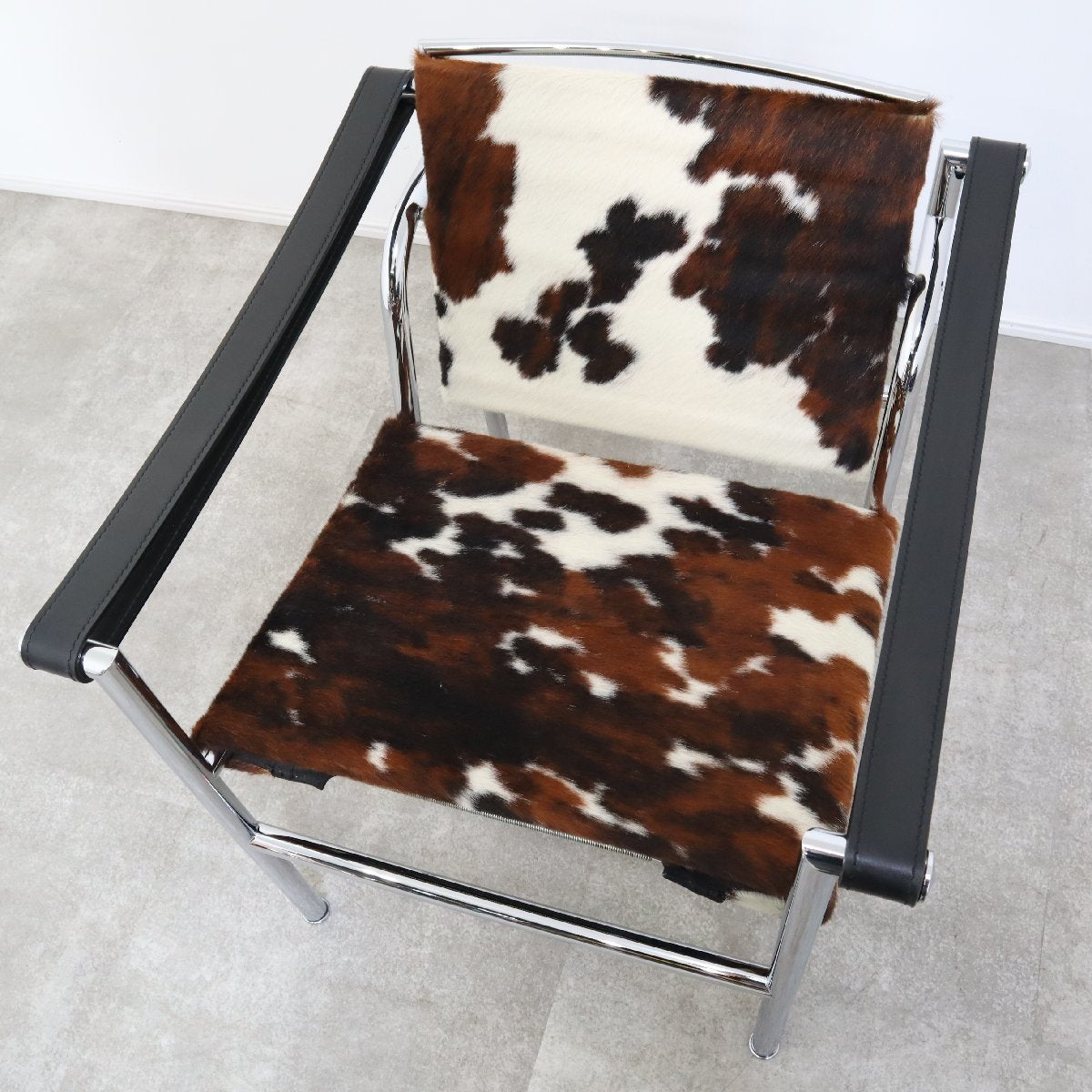 Cassina カッシーナ LC1 スリングチェア ハラコ ル・コルビュジエ Cassina（カッシーナ）LC1スリングチェア|カッシーナ