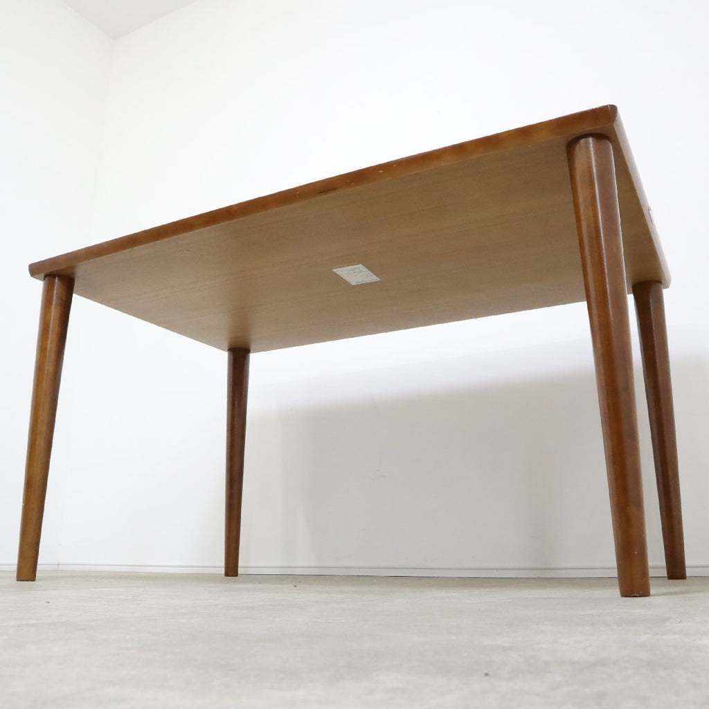 カリモク家具 カリモク60+ ダイニングテーブル 幅130cm ウォールナット 