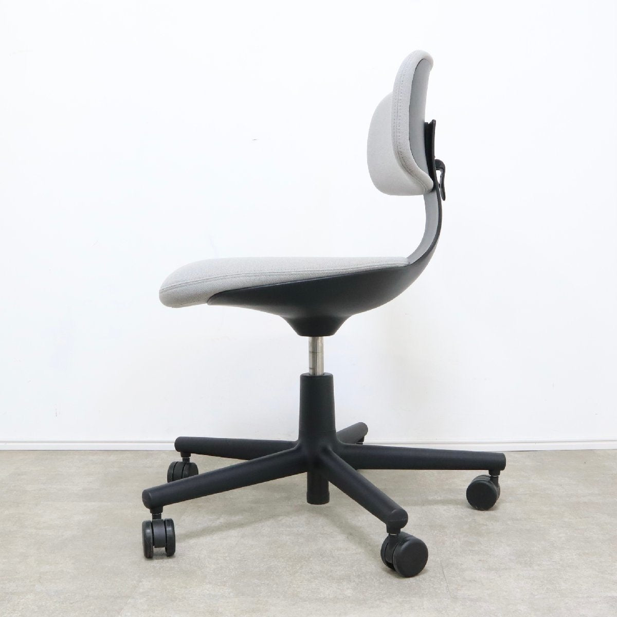 Vitra社のオフィス向け Rookie ルーキー オフィスチェア