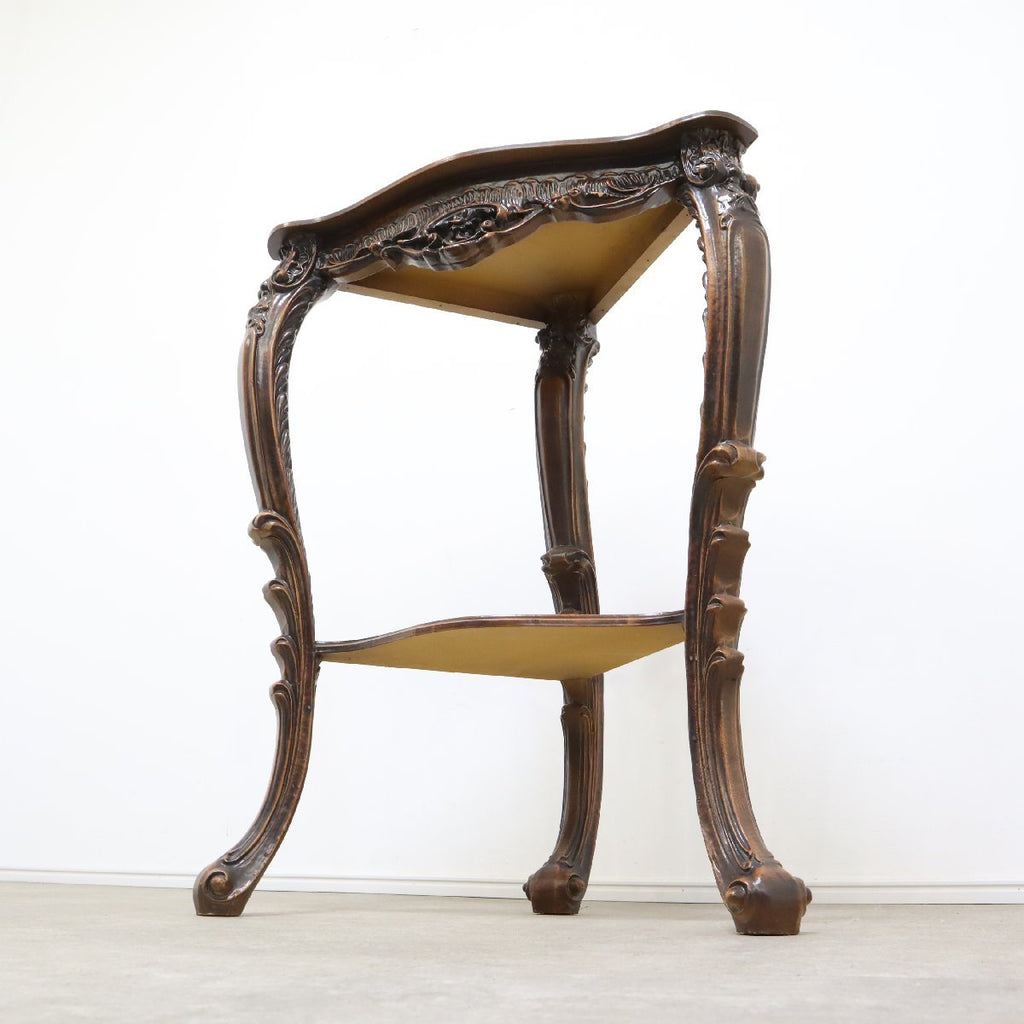 豪華な木彫り装飾のアンティーク調コーナーテーブル – BANULの通販なら