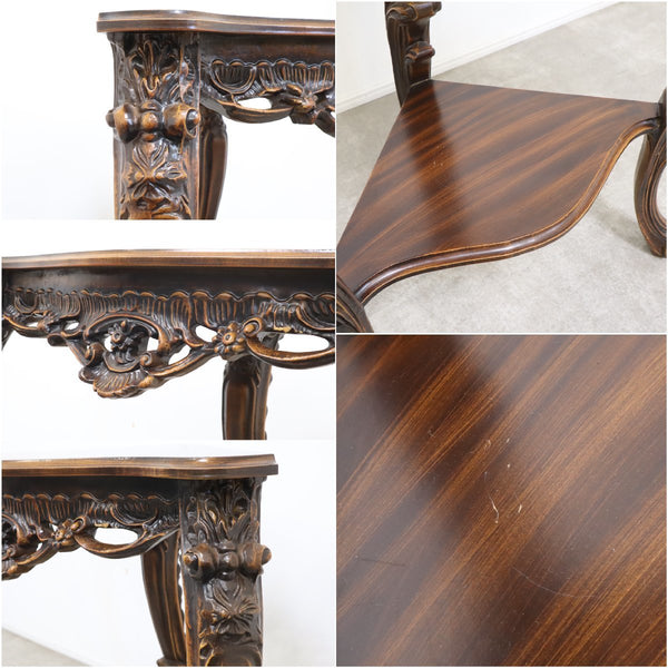 豪華な木彫り装飾のアンティーク調コーナーテーブル